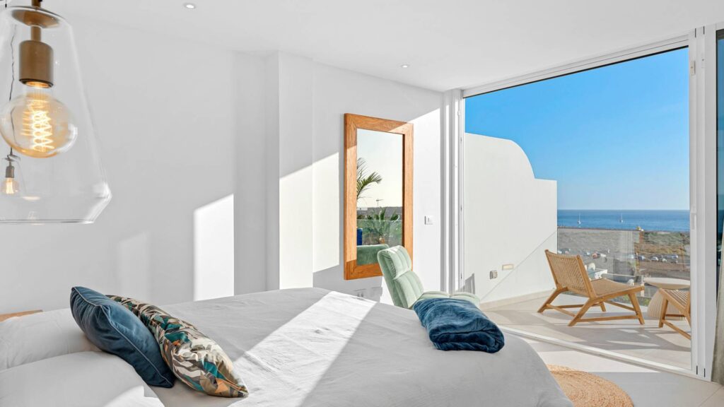 EJEMPLO · Apartamento junto a la playa para estancias largas – 3