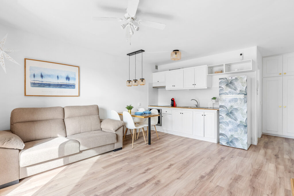 Halley’s Balcony · Apartamento renovado con balcón en El Médano – 9