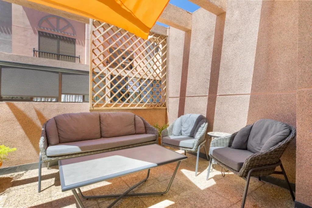 Las Dunas Townhouse · Adosado con jardín y garaje – 18