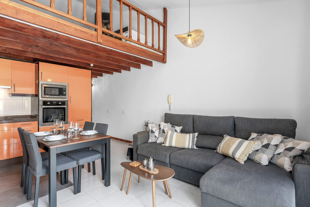 Loft 26 Family & Work Sunset Hub · Dúplex con terraza – 8