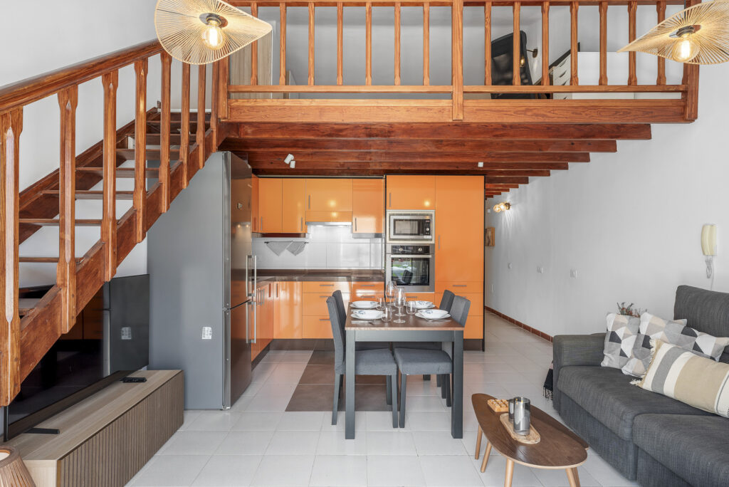Loft 26 Family & Work Sunset Hub · Dúplex con terraza – 9
